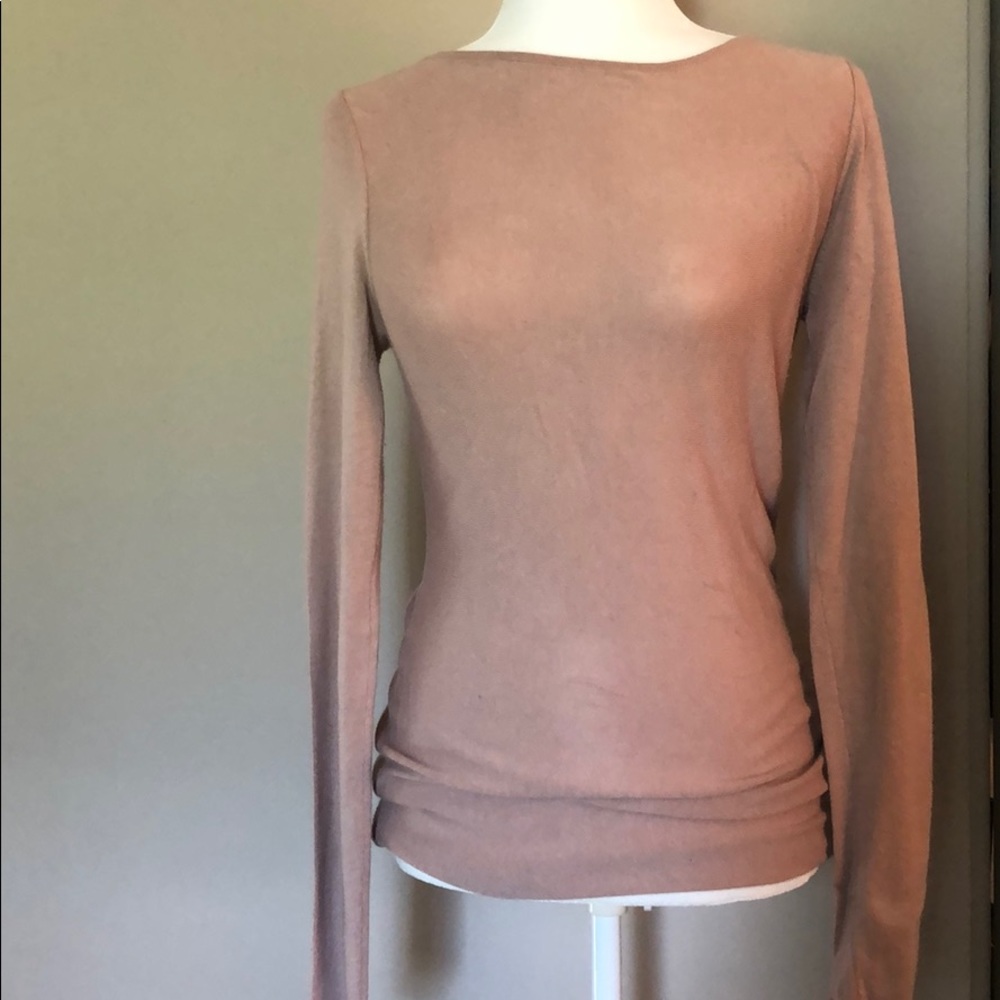 Trouve low back sweate